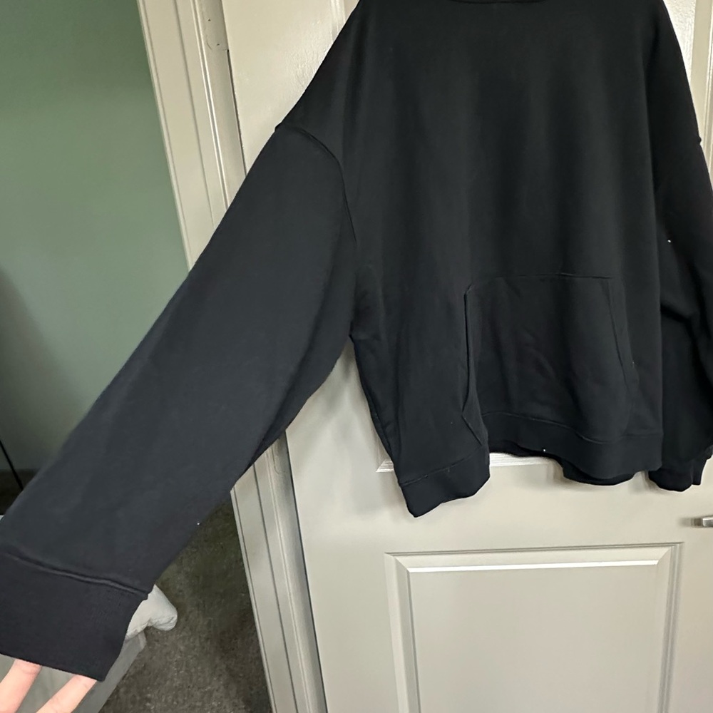 No Boundaries Men's Black Crewneck Sweater